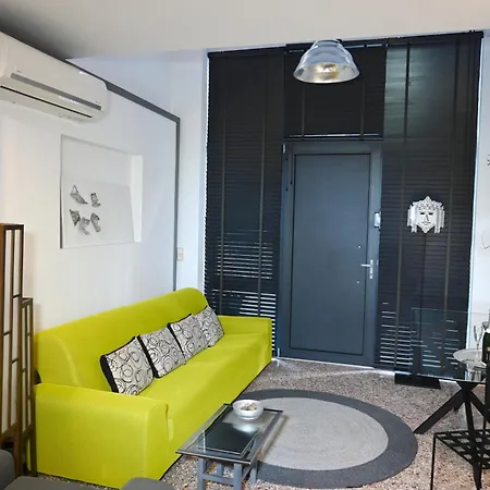 Two-floor Loft With Private Entrance Apartamento *