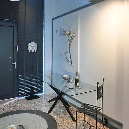 Daire Two-floor Loft With Private Entrance