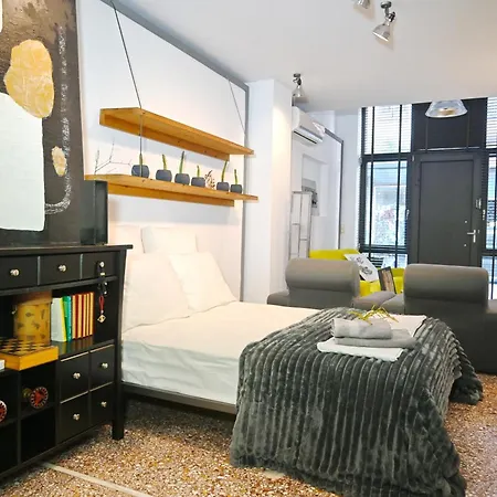 Apartamento Two-floor Loft With Private Entrance Patras