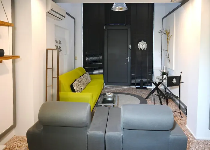 Two-floor Loft With Private Entrance Patras