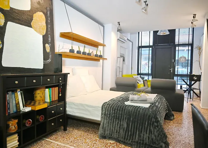 Apartamento Two-floor Loft With Private Entrance Patras